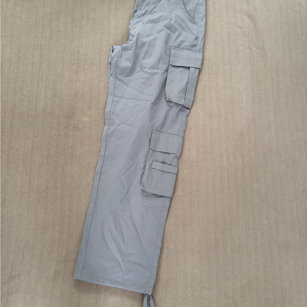 Women’s Gray Cargo Pants
